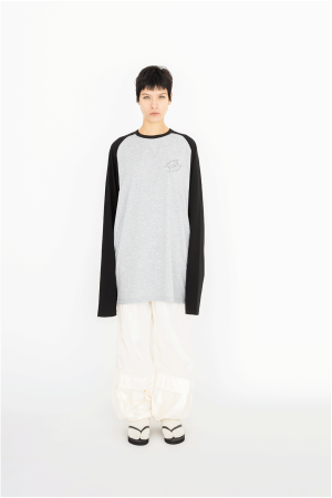 round neck elongated longsleeves grey black