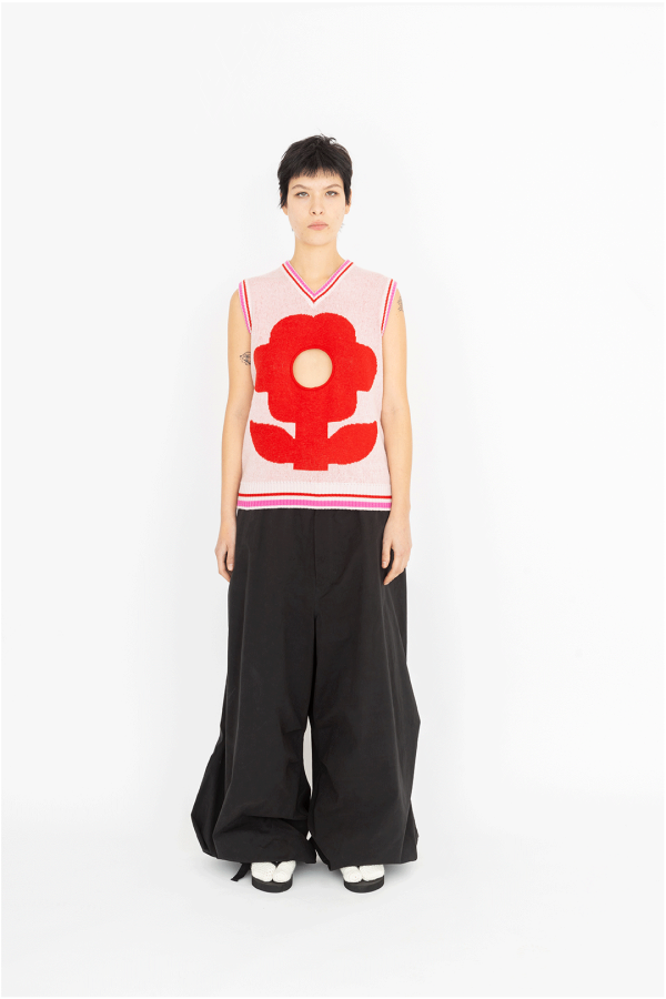 GLORY HOLE FLOWER KNITTED VEST - Image 2