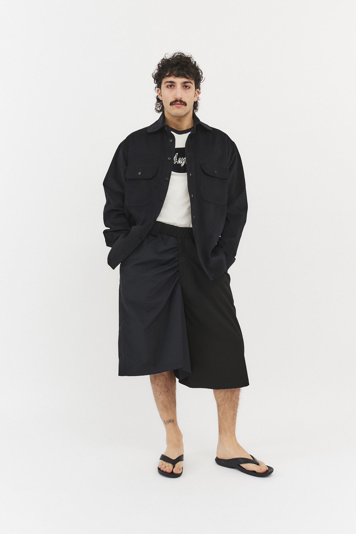 half wide shorts black