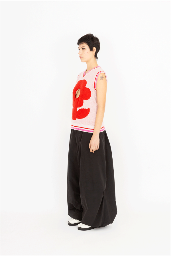 GLORY HOLE FLOWER KNITTED VEST - Image 3
