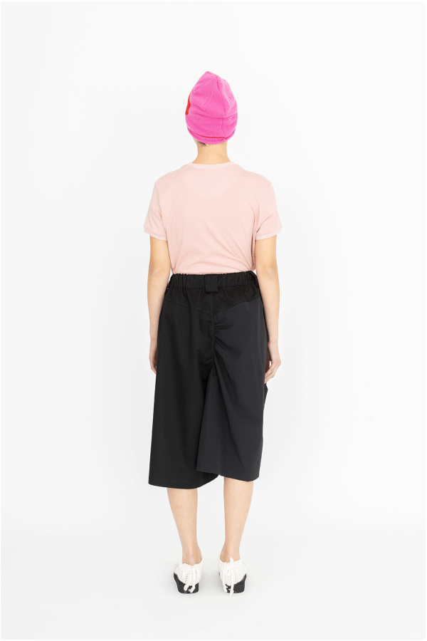 half wide shorts black