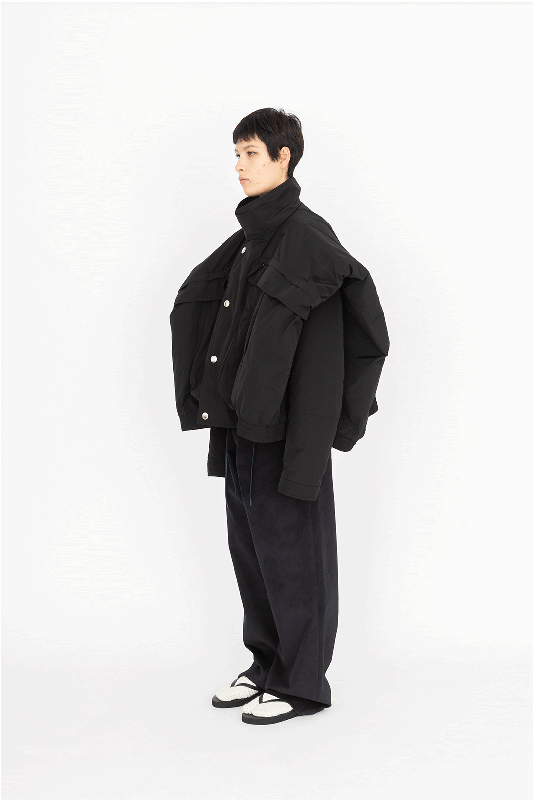 Wide quilted maxi pockets jacket black