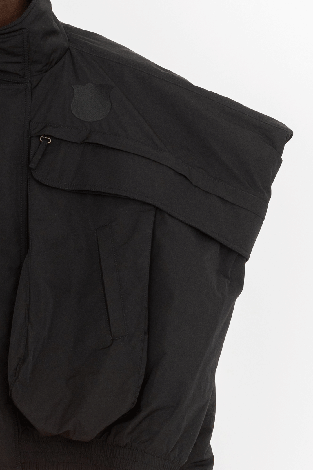 Wide quilted maxi pockets jacket black