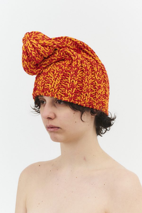 hand knitted beanie hat orange/red