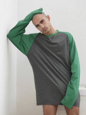 round neck elongated longsleeves dark grey green